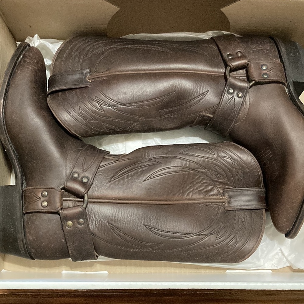 Frye Women’s Benchcrafted Billy Harness Espresso Leather Boots (8.5) Regular - Picture 2 of 12